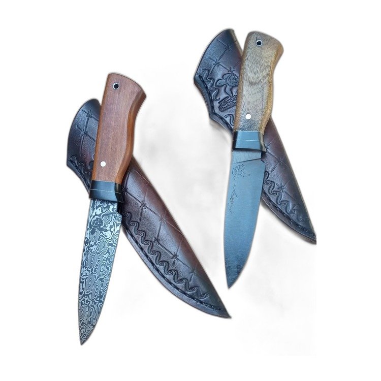 Cuchillo de caza artesanal, hoja de acero damasco